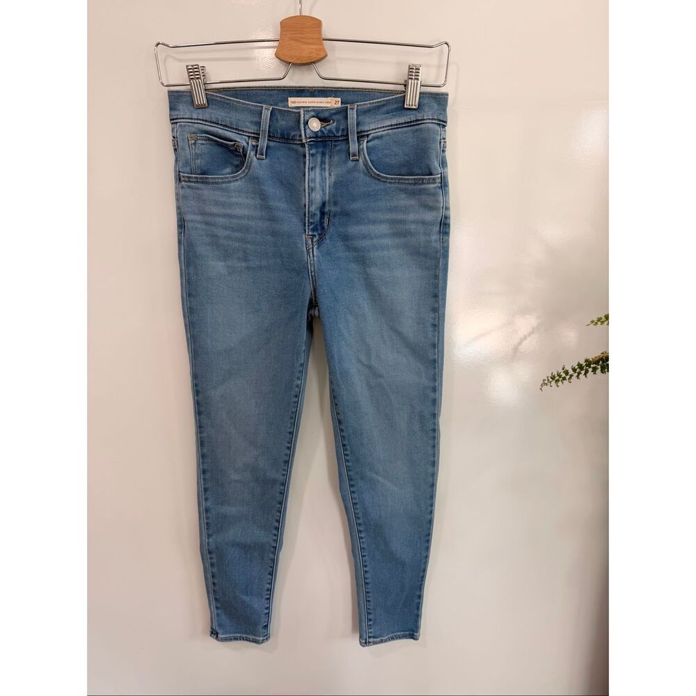 Levi's 720 High Rise Super Skinny Crop Jeans 27
